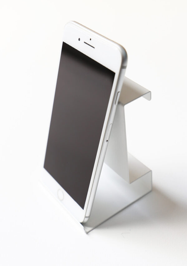 Wandregale und Wandboards Ledgeable-Mini-with-phone
